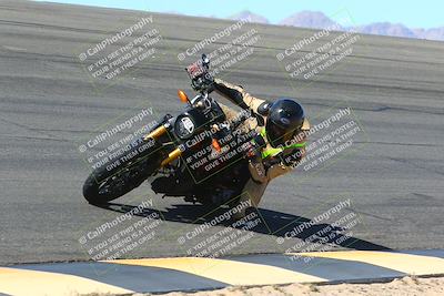 media/Mar-12-2022-SoCal Trackdays (Sat) [[152081554b]]/Bowl (1015am)/